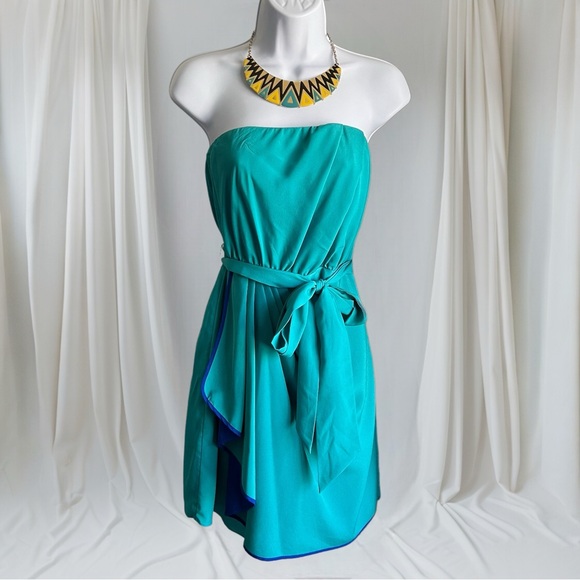 Chic Teal Strapless Express Dress with Belt - Size 6 - Picture 1 of 12